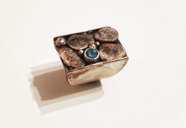 sterling silver ring with blue zirconia